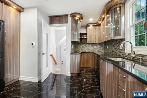 118 Sunset Lane Tenafly NJ 07670
