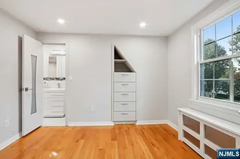 118 Sunset Lane Tenafly NJ 07670