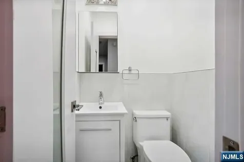 118 Sunset Lane Tenafly NJ 07670