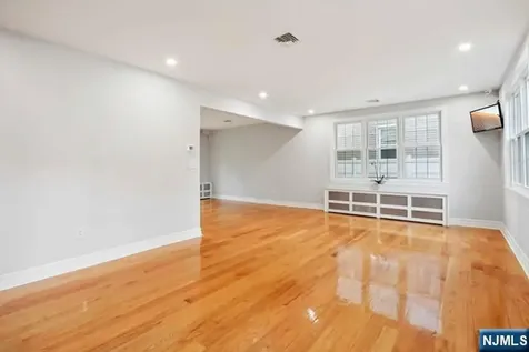 118 Sunset Lane Tenafly NJ 07670