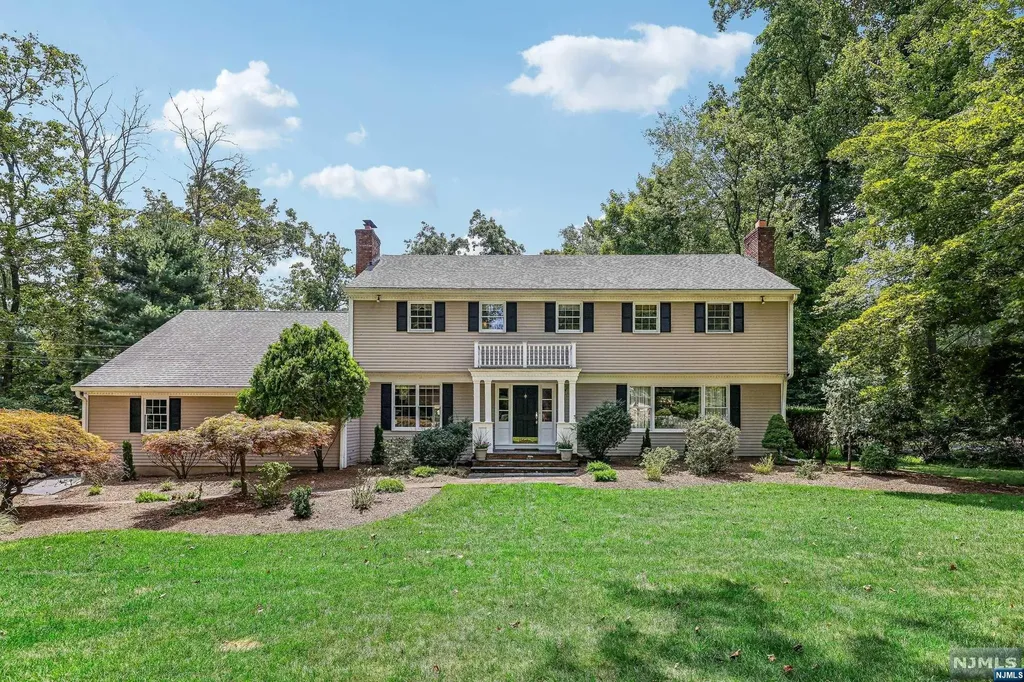 18 Rising Ridge Road Upper Saddle River NJ 07458