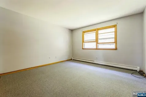 52 Mountain Park Road Clifton NJ 07013