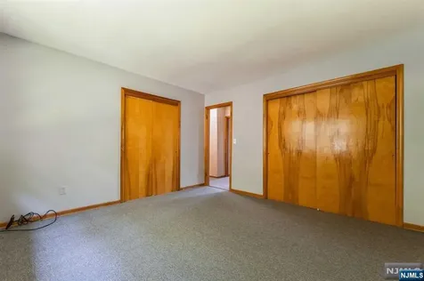 52 Mountain Park Road Clifton NJ 07013
