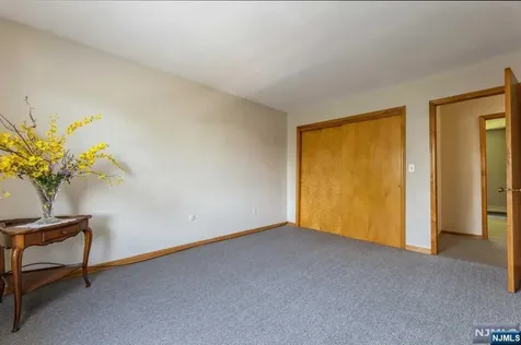 52 Mountain Park Road Clifton NJ 07013
