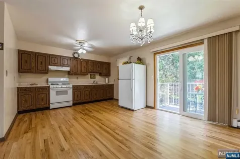 52 Mountain Park Road Clifton NJ 07013