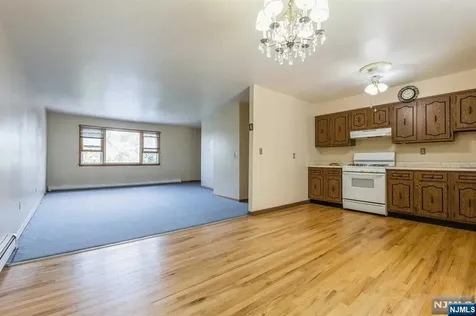 52 Mountain Park Road Clifton NJ 07013