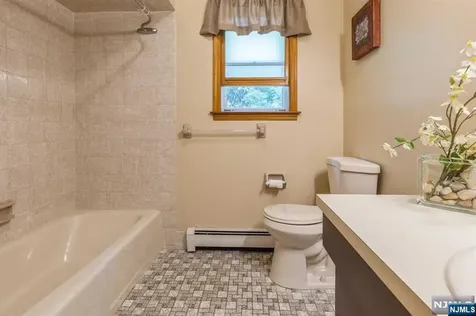 52 Mountain Park Road Clifton NJ 07013