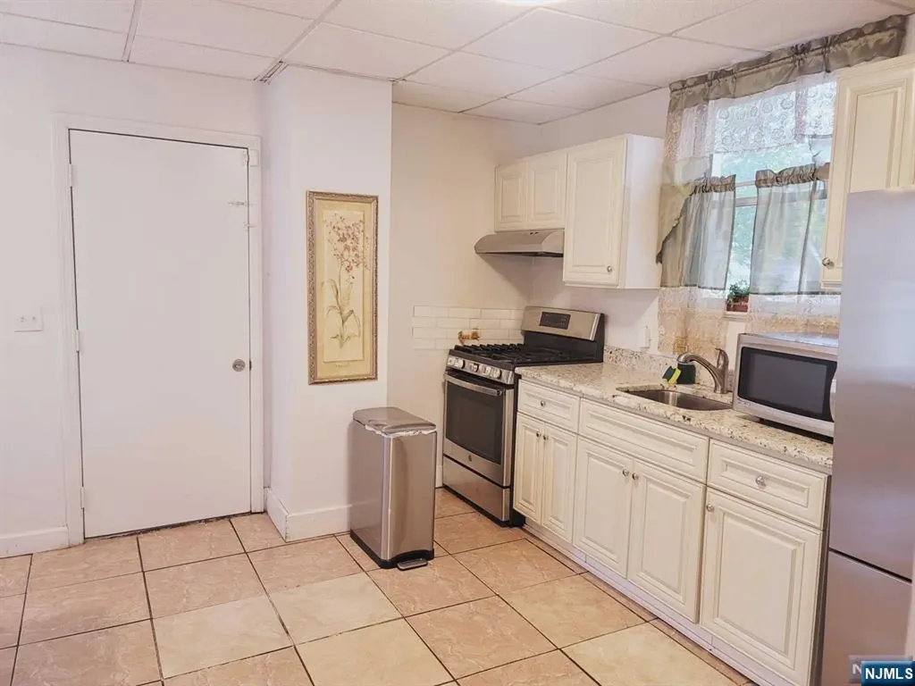 160 Mill Street Belleville NJ 07109