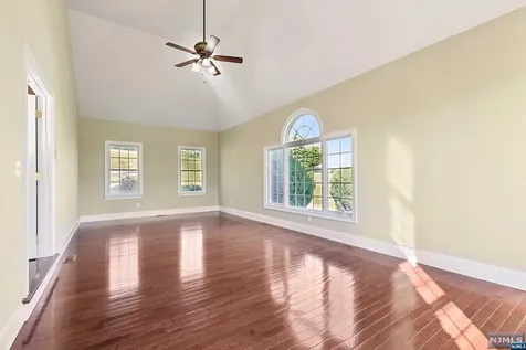 1 Ridgeline Drive Washington Township NJ 07853