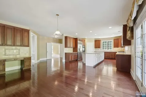1 Ridgeline Drive Washington Township NJ 07853
