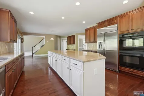 1 Ridgeline Drive Washington Township NJ 07853