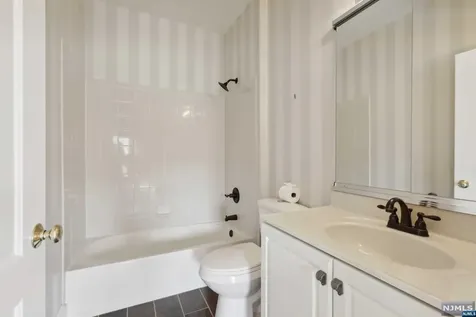 1 Ridgeline Drive Washington Township NJ 07853