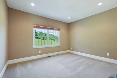 1 Ridgeline Drive Washington Township NJ 07853