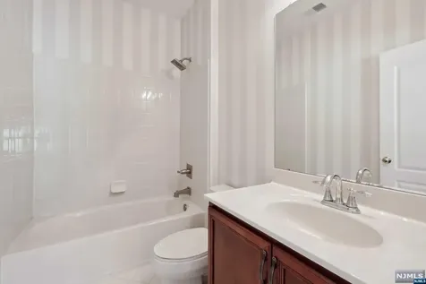 1 Ridgeline Drive Washington Township NJ 07853