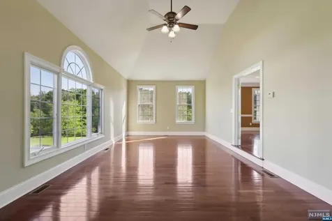 1 Ridgeline Drive Washington Township NJ 07853