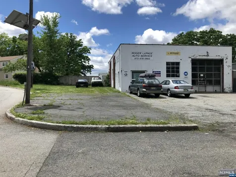 345 10th Street Saddle Brook NJ 07663