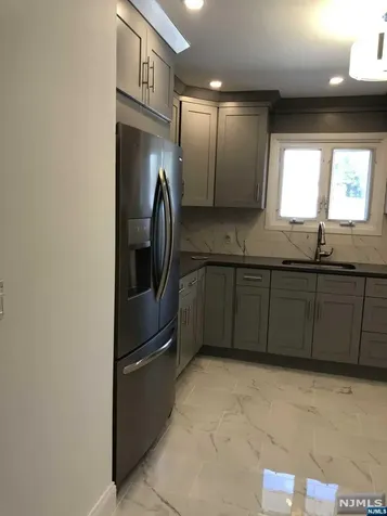 10 Philip Avenue Elmwood Park NJ 07407