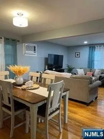 10 Philip Avenue Elmwood Park NJ 07407