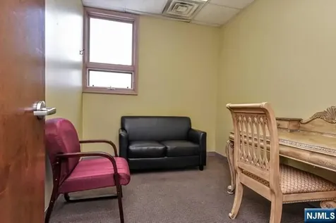 294-298 State Street Hackensack NJ 07601
