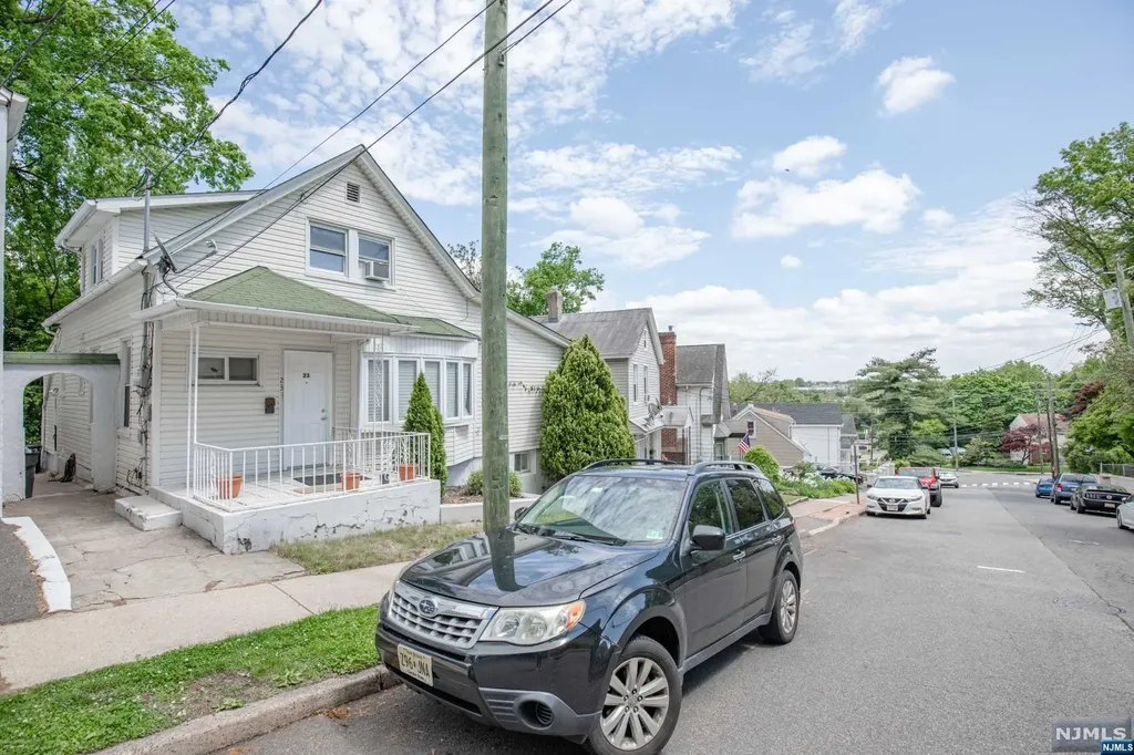 23-25 Mohawk Avenue Hawthorne NJ 07506