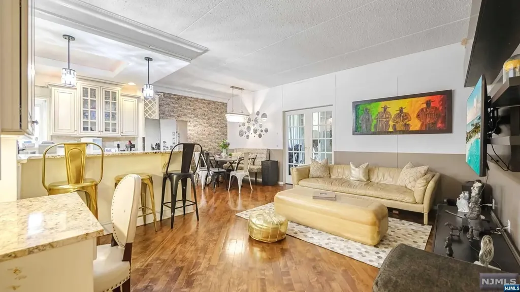 1077 River Road Edgewater NJ 07020