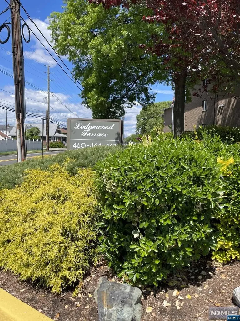 468B Liberty Street Little Ferry NJ 07643