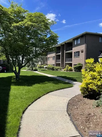468B Liberty Street Little Ferry NJ 07643