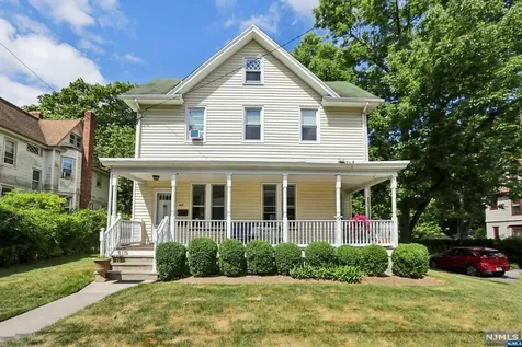 212 Woodside Avenue Ridgewood NJ 07450