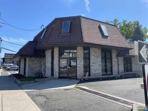 253 S Washington Avenue Bergenfield NJ 07621