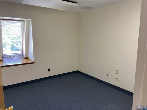 253 S Washington Avenue Bergenfield NJ 07621