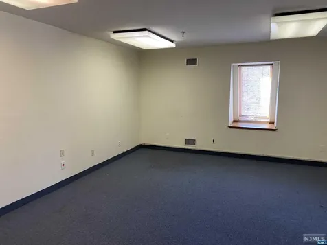253 S Washington Avenue Bergenfield NJ 07621