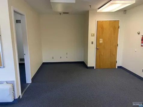 253 S Washington Avenue Bergenfield NJ 07621