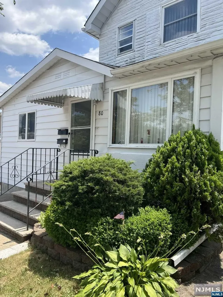 80 Hamilton Avenue Lodi NJ 07644