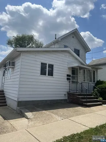 80 Hamilton Avenue Lodi NJ 07644