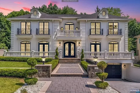 157 Lawrence Drive Paramus NJ 07652