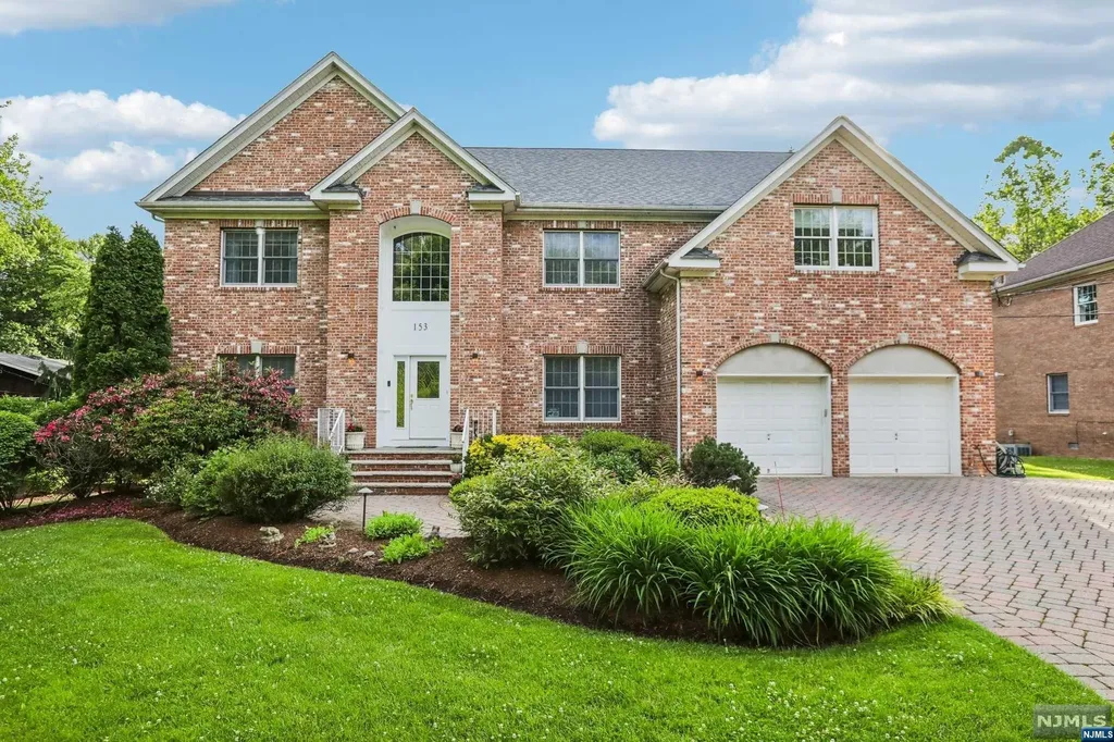 153 Paramus Road Paramus NJ 07652