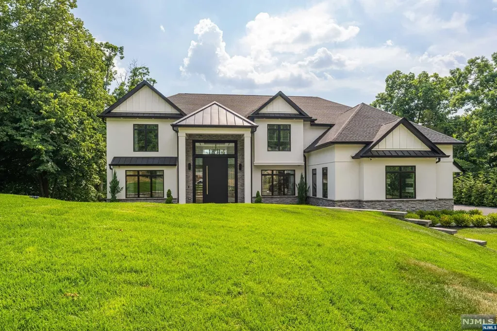 58 Toms Lake Road Wayne NJ 07470