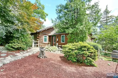 18 High Point Lane Ringwood NJ 07456