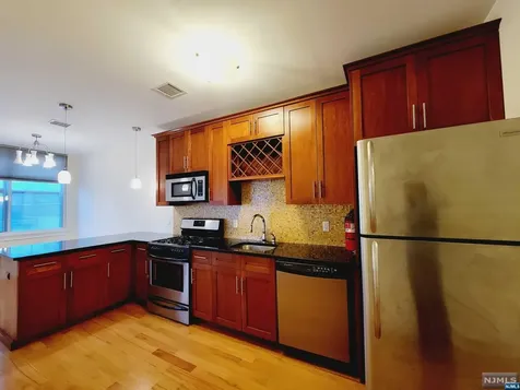 311-315 37th Street Union City NJ 07087