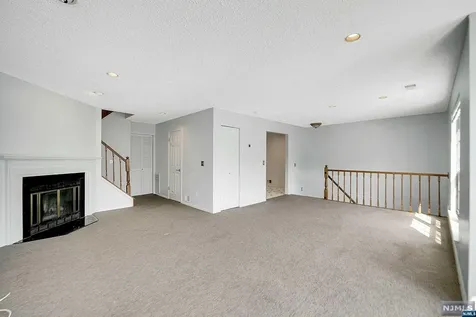 806 Sassafras Court Mahwah NJ 07430