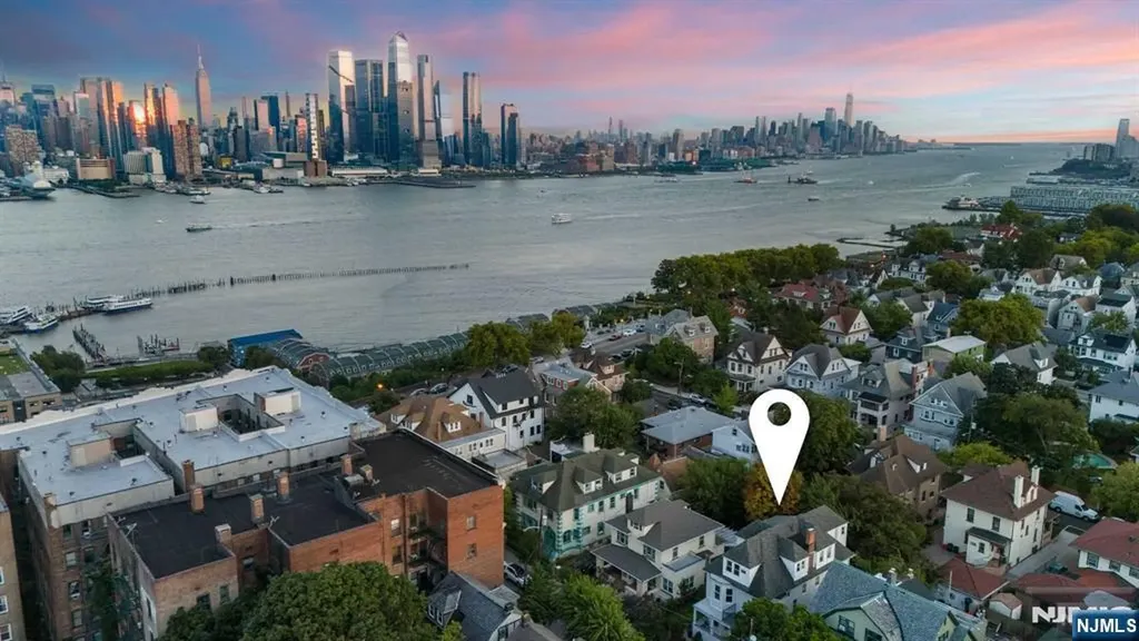 17-19 Liberty Place Weehawken NJ 07086