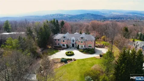 6 Shinnecock Trail Franklin Lakes NJ 07417