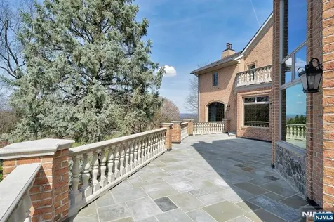 6 Shinnecock Trail Franklin Lakes NJ 07417
