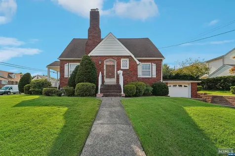 34 Ray Street Elmwood Park NJ 07407