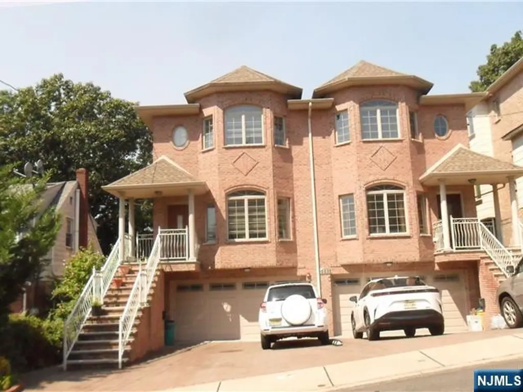 535A Glen Avenue Palisades Park NJ 07650
