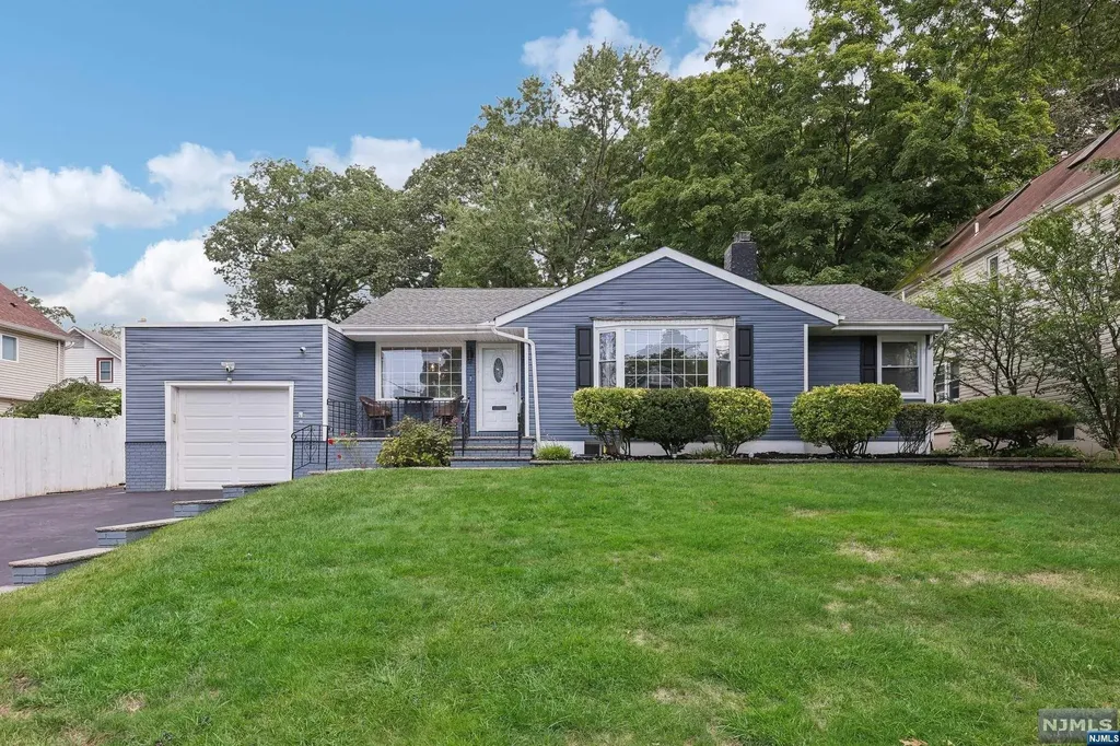 25 Dean Street Glen Rock NJ 07452