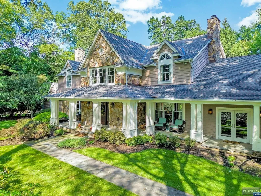 39 Twin Brooks Road Saddle River NJ 07458