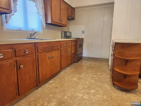 80 Major Street Clifton NJ 07013
