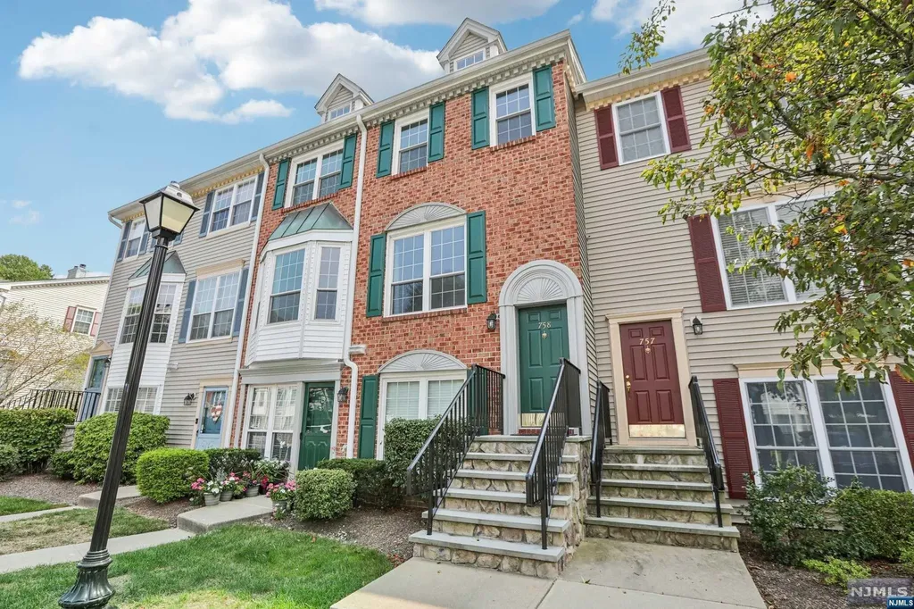 758 Sassafras Court Mahwah NJ 07430