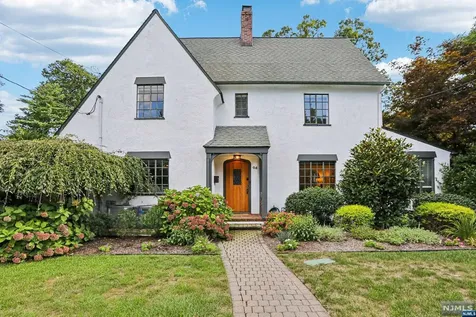 94 Sherwood Road Ridgewood NJ 07450
